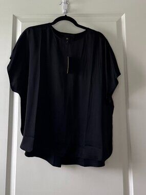 Banana Republic Black minimalist Bliss Silk Charmeuse Dolman Top Size: Medium